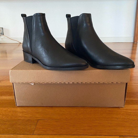 The Palace Chelsea Boot - Picture 3 of 3